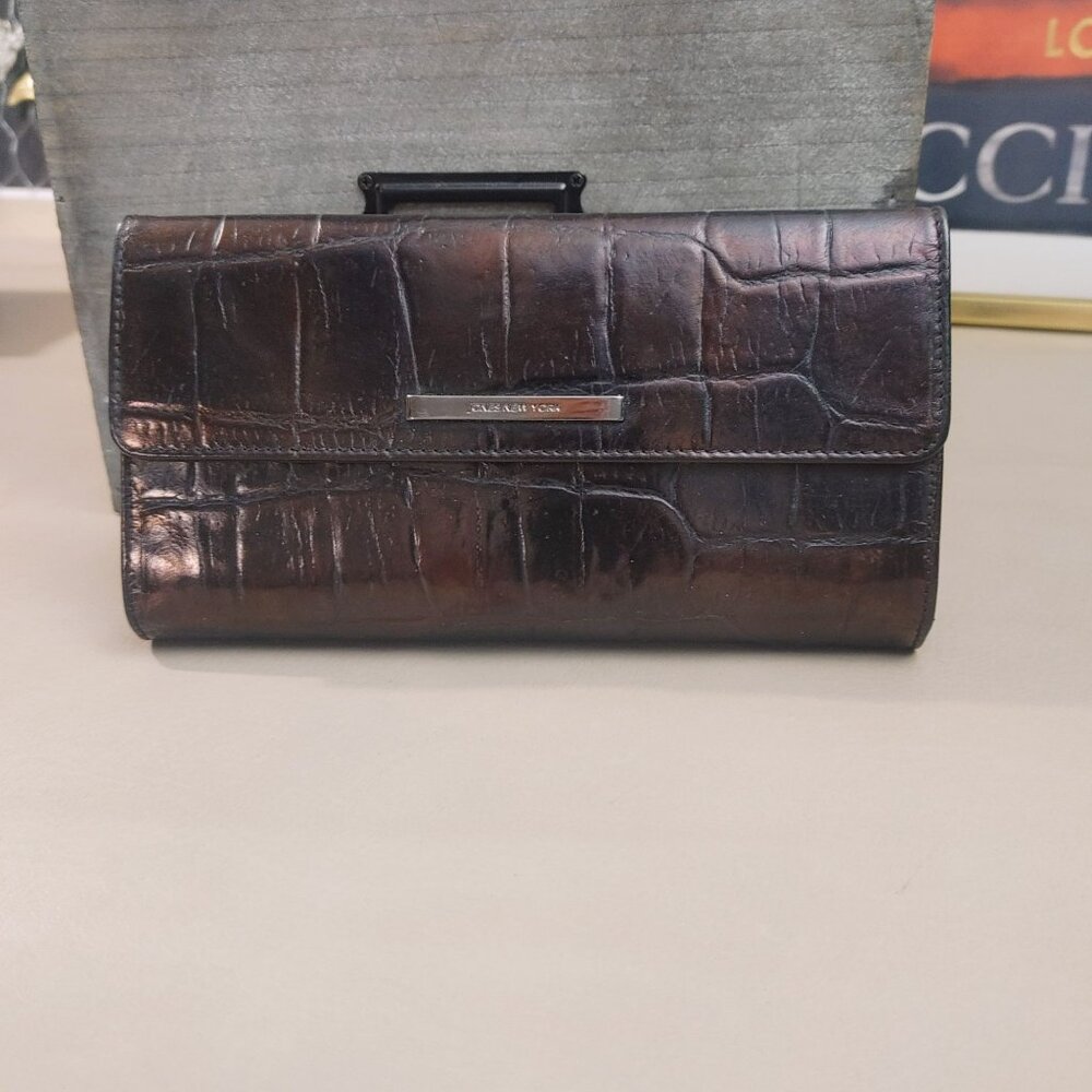 Jones New York Croc Embossed Faux Leather Wallet Multiple Card Slots ID Window